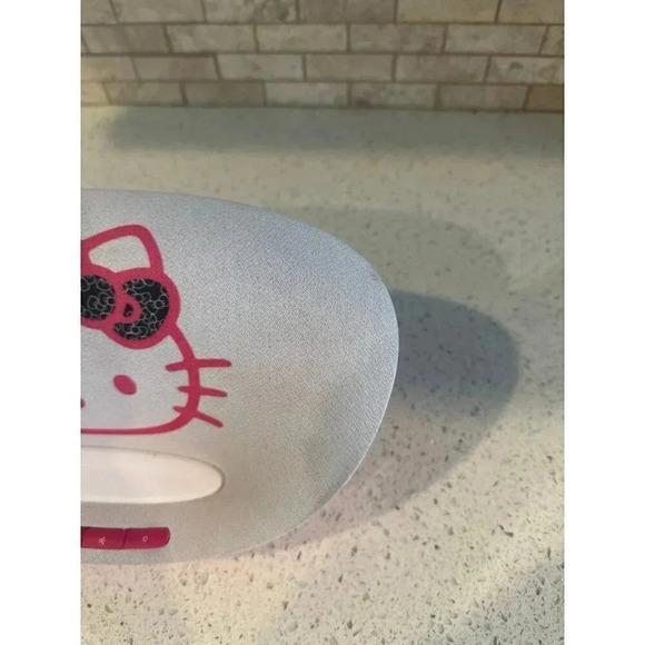 hello kitty oval bluetooth speaker  123 - Picture 5 of 6